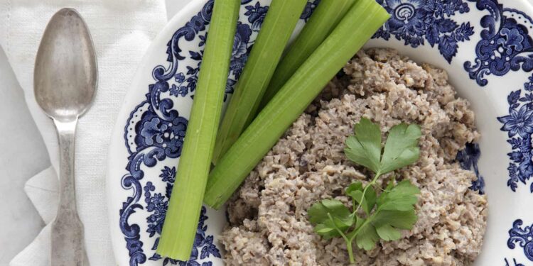 Vegan Chopped Liver | Jewish Passover Recipe | WorldofVegan.com | #jewish #passover #choppedliver #traditions #holidays