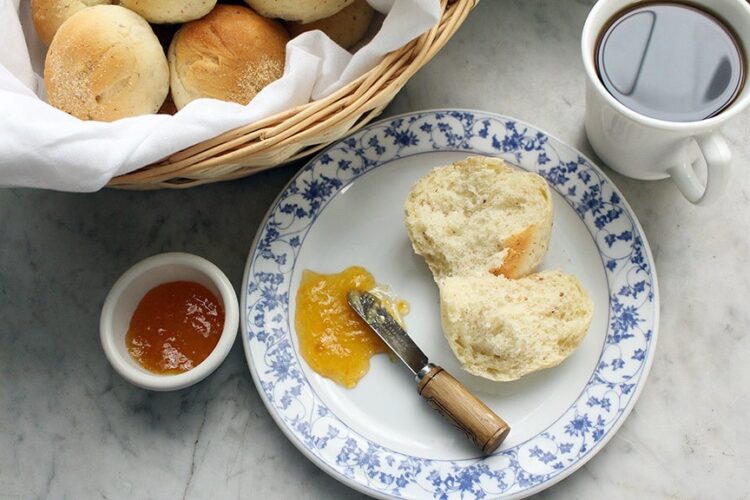 vegan filipino bread pandesal