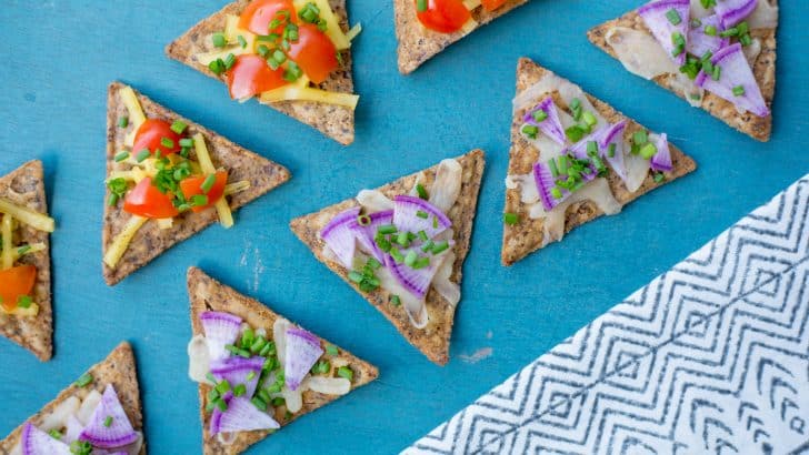 Crunchy Vegan Pizza Bites | Step Up Your Chip Game with Beanfields