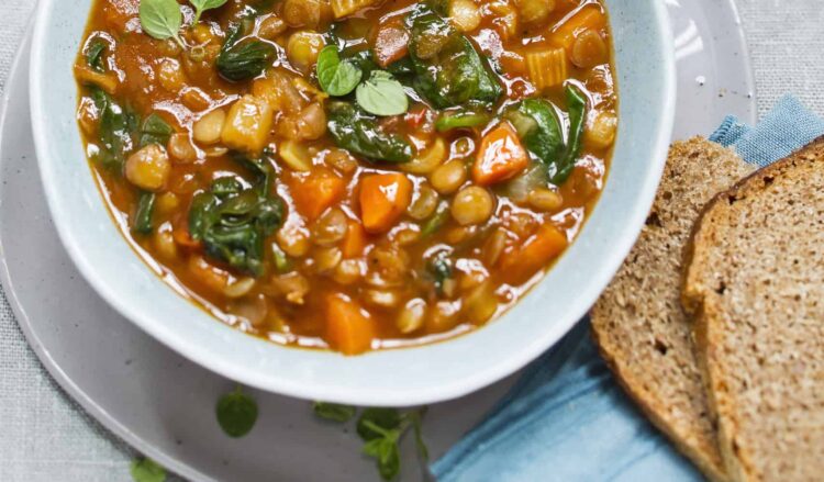 Spicy Slow Cooker Tomato-Lentil Stew