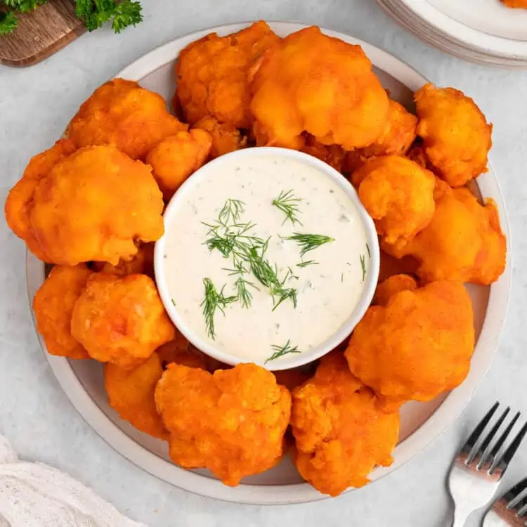 Vegan Soft Pretzel Bites With Cheese Dip