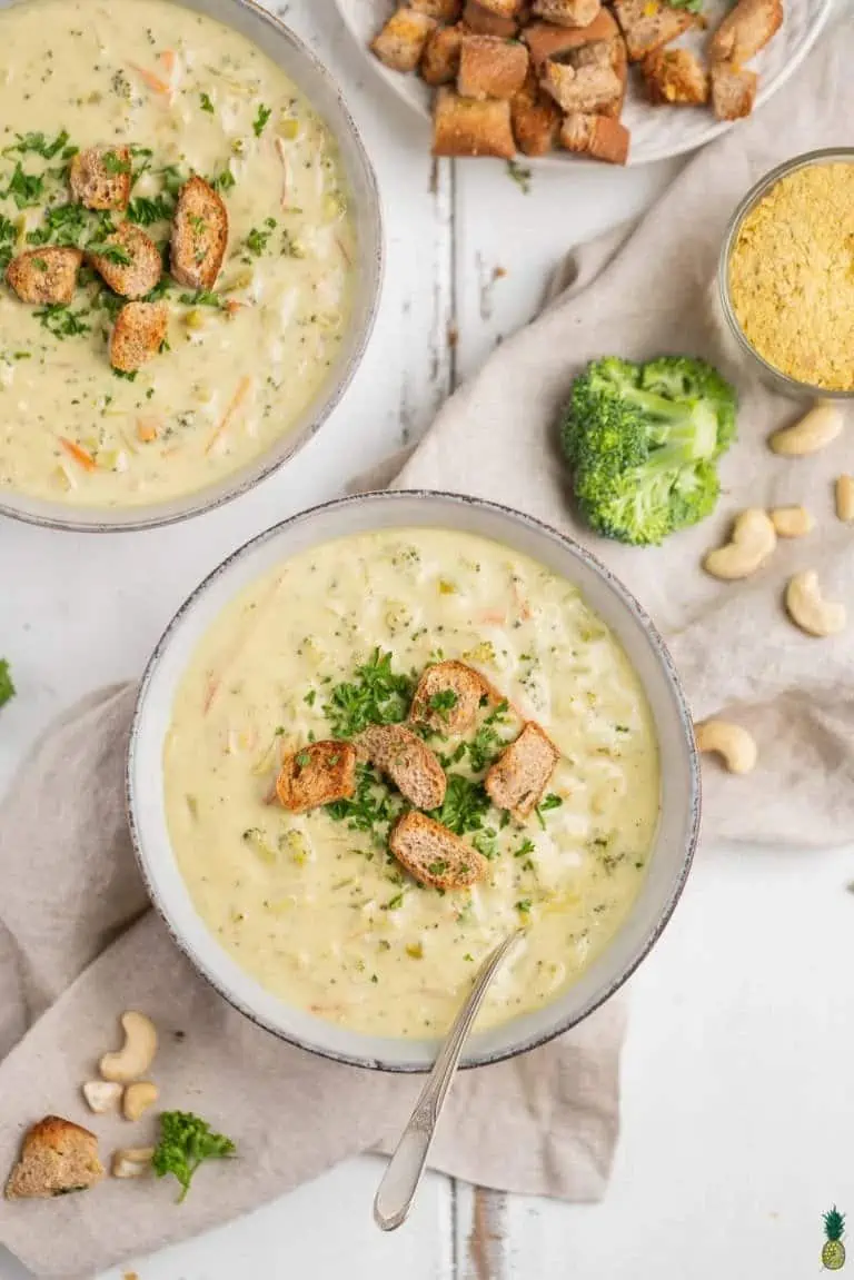 bowl of vegan cheddar broccoli soup