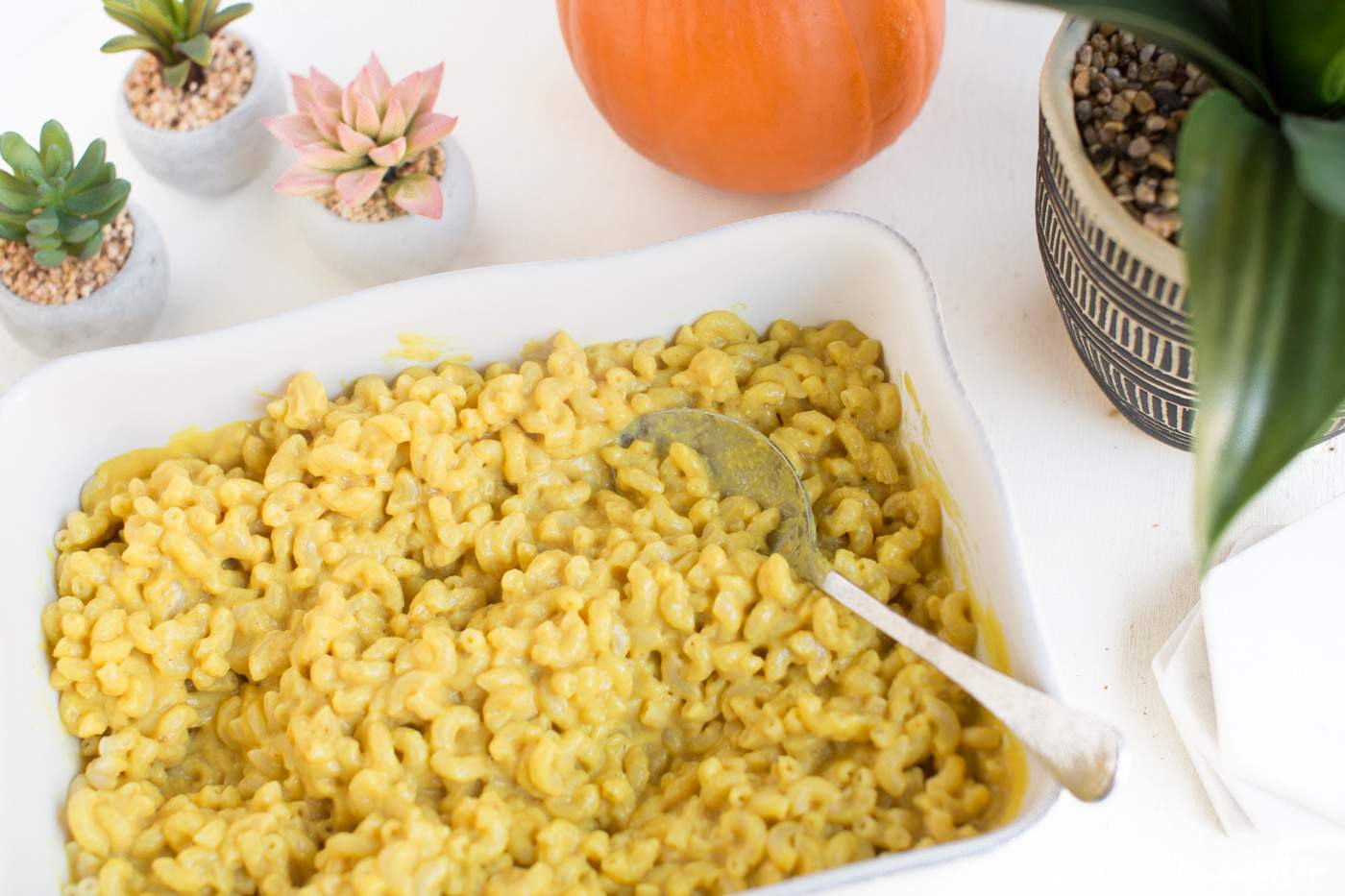 Vegan Mac & Cheese | WorldofVegan.com | #vegan #cheese #dairyfree #recipe