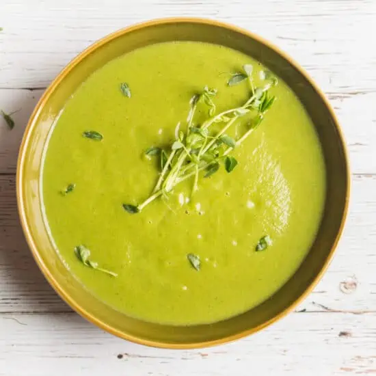 Green Detox Soup | Healthy Cleansing Plant-Based Recipe | WorldofVegan.com | #detox #cleanse #healthy #recipe #vegan #plantbased