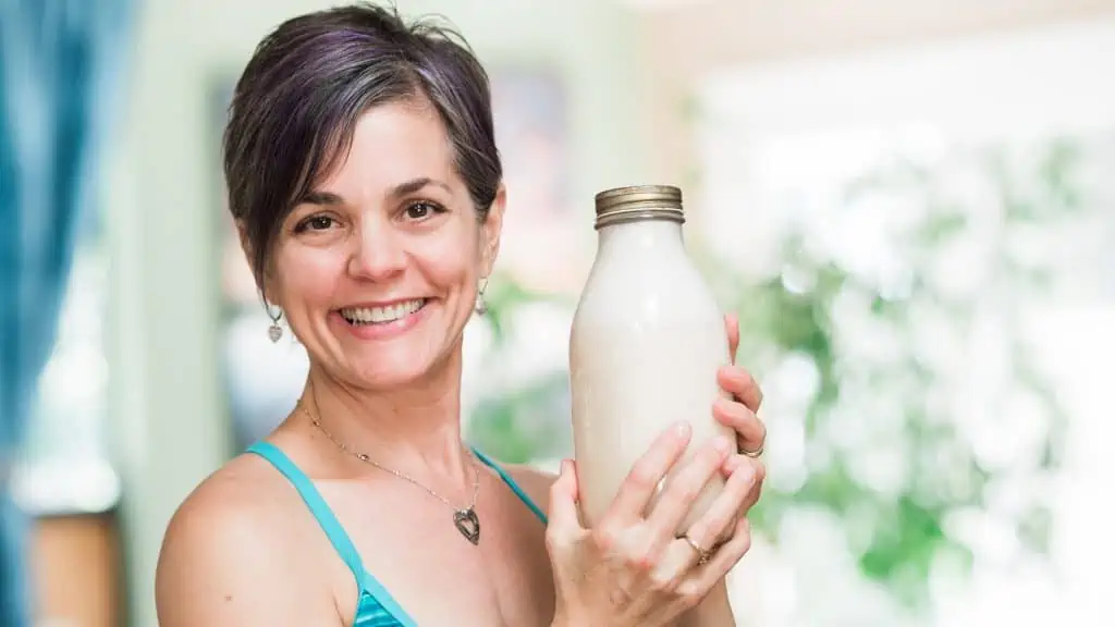 10 Ways to Be More Eco-Friendly | DIY Nut Milk | WorldofVegan.com #vegan #eco #sustainable #green #milk