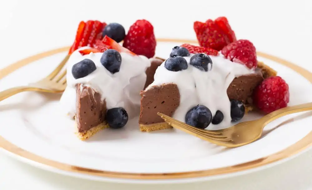 No-Bake Chocolate Pie with Graham Cracker Crust