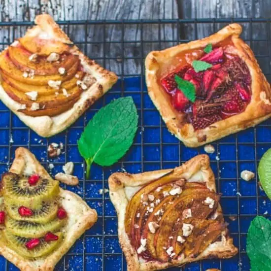 Vegan Fall Desserts | Mini Vegan Fruit Tarts | Easy Dessert Recipe | World of Vegan | #vegan #tarts #fruits #fruits #dessert #worldofvegan