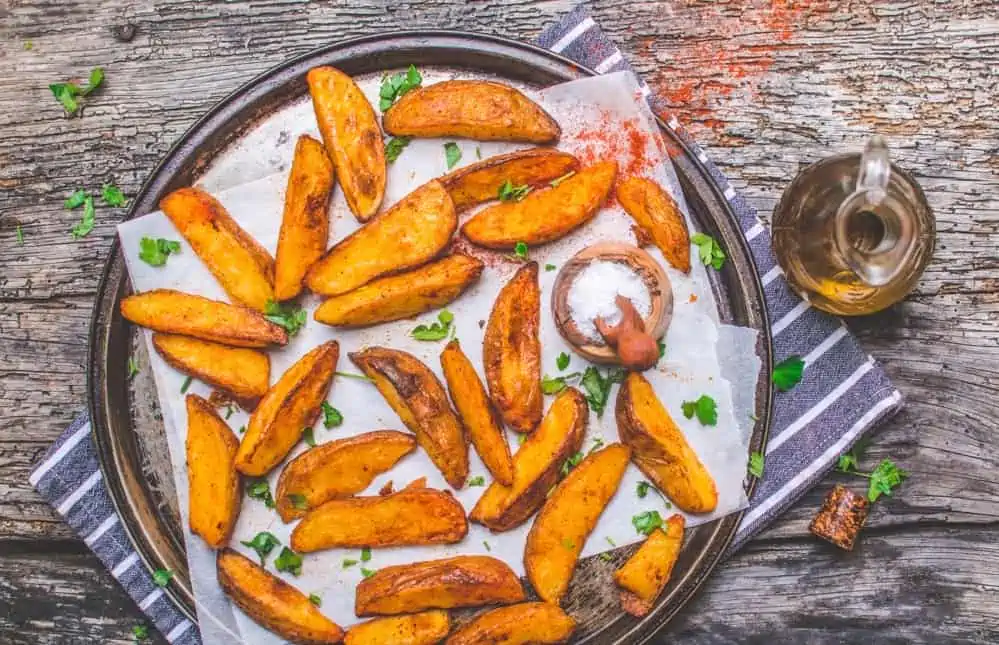 Crispy Baked Potato Wedges | World of Vegan | #potatoes #wedges #baked #vegan #easy #side #worldofvegan