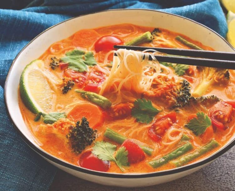 Spicy Thai Red Curry Vermicelli Noodle Soup {Vegan & Vegetarian}