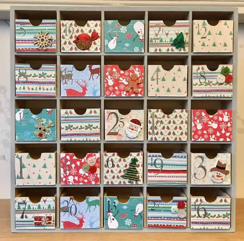 Guide To Vegan Advent Calendars: Store Bought & Homemade | World of Vegan | #christmas #calendar #holidays #vegan #conscious #eco #worldofvegan