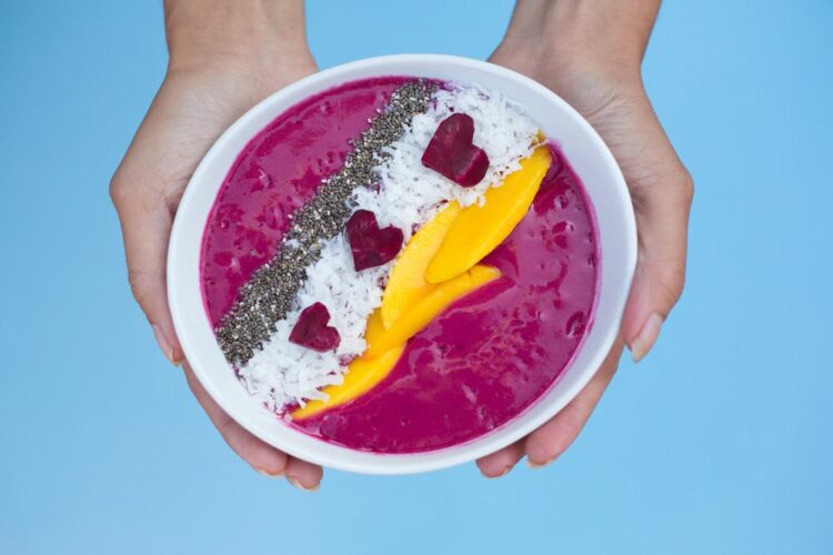 Heart Beet Smoothie Bowl