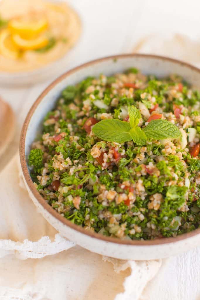 Vegan Tabbouleh Salad - A Mouthwatering Mediterranean Meal!