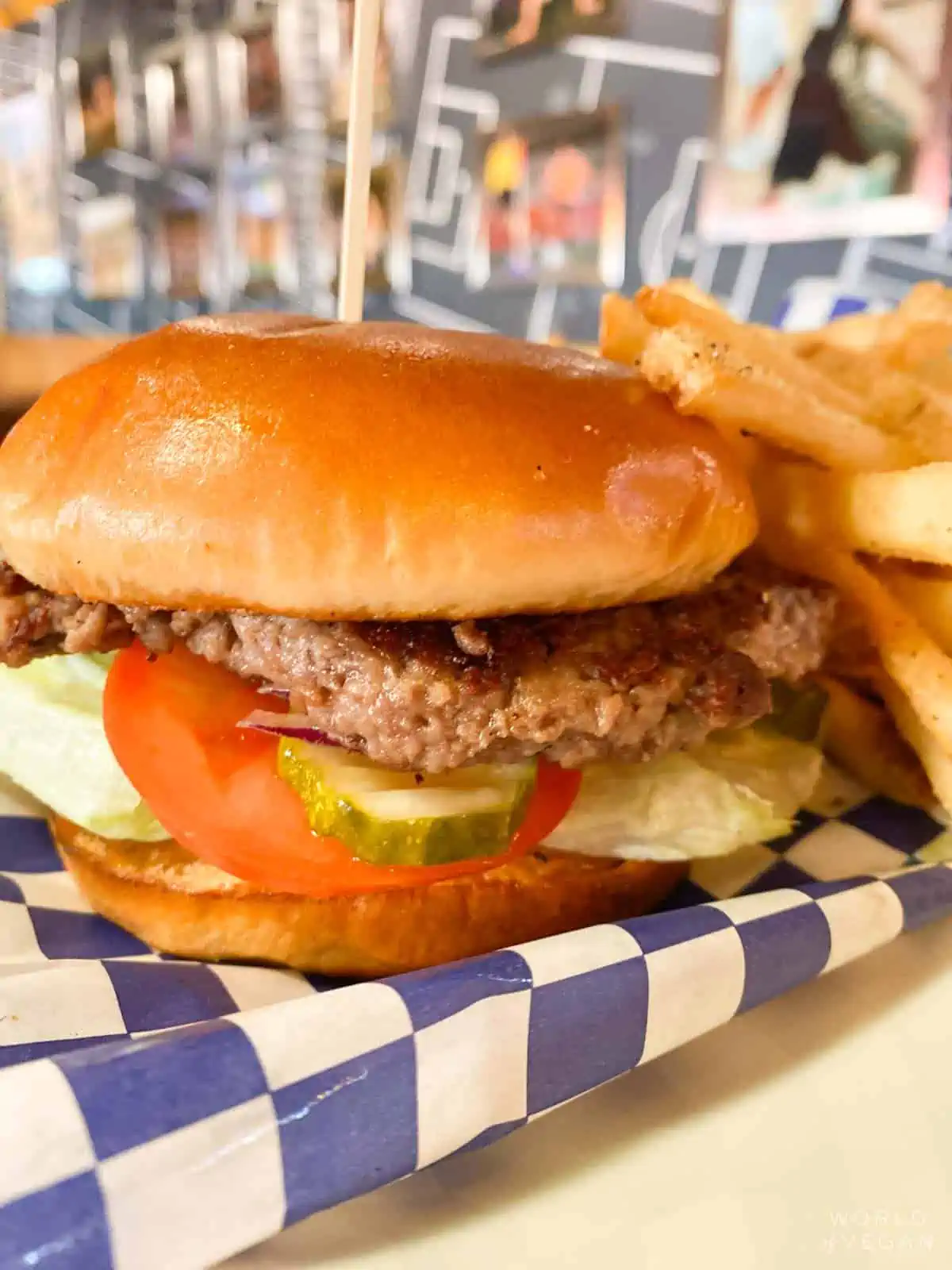 Vegan Impossible burger at Applebees with no cheese