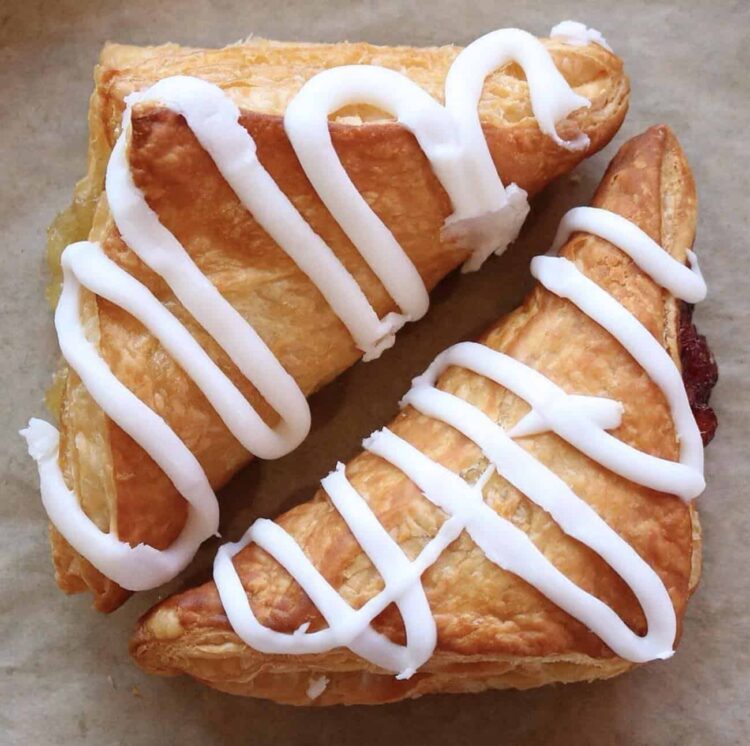 arbys apple and cherry turnover dessert pastries