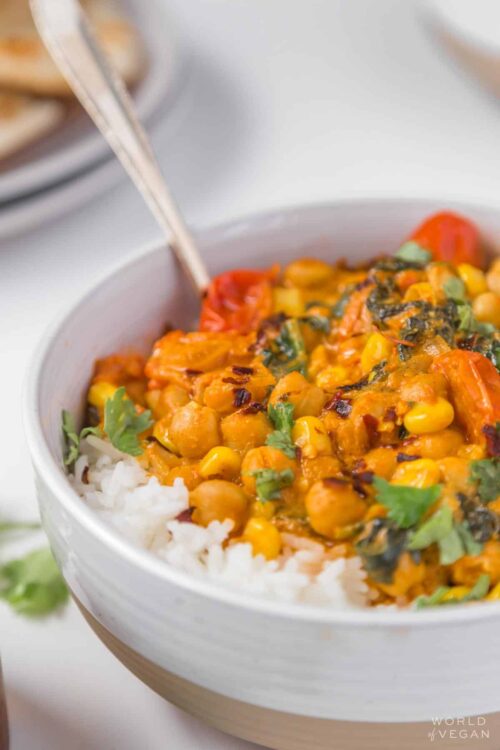 Easy Curry with Chickpeas and Spinach | World of Vegan