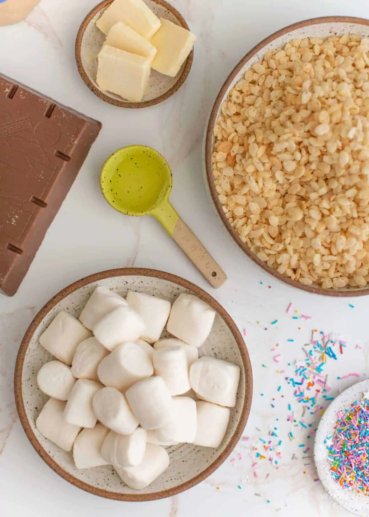 vegan rice krispies treat ingredients laid out on a table