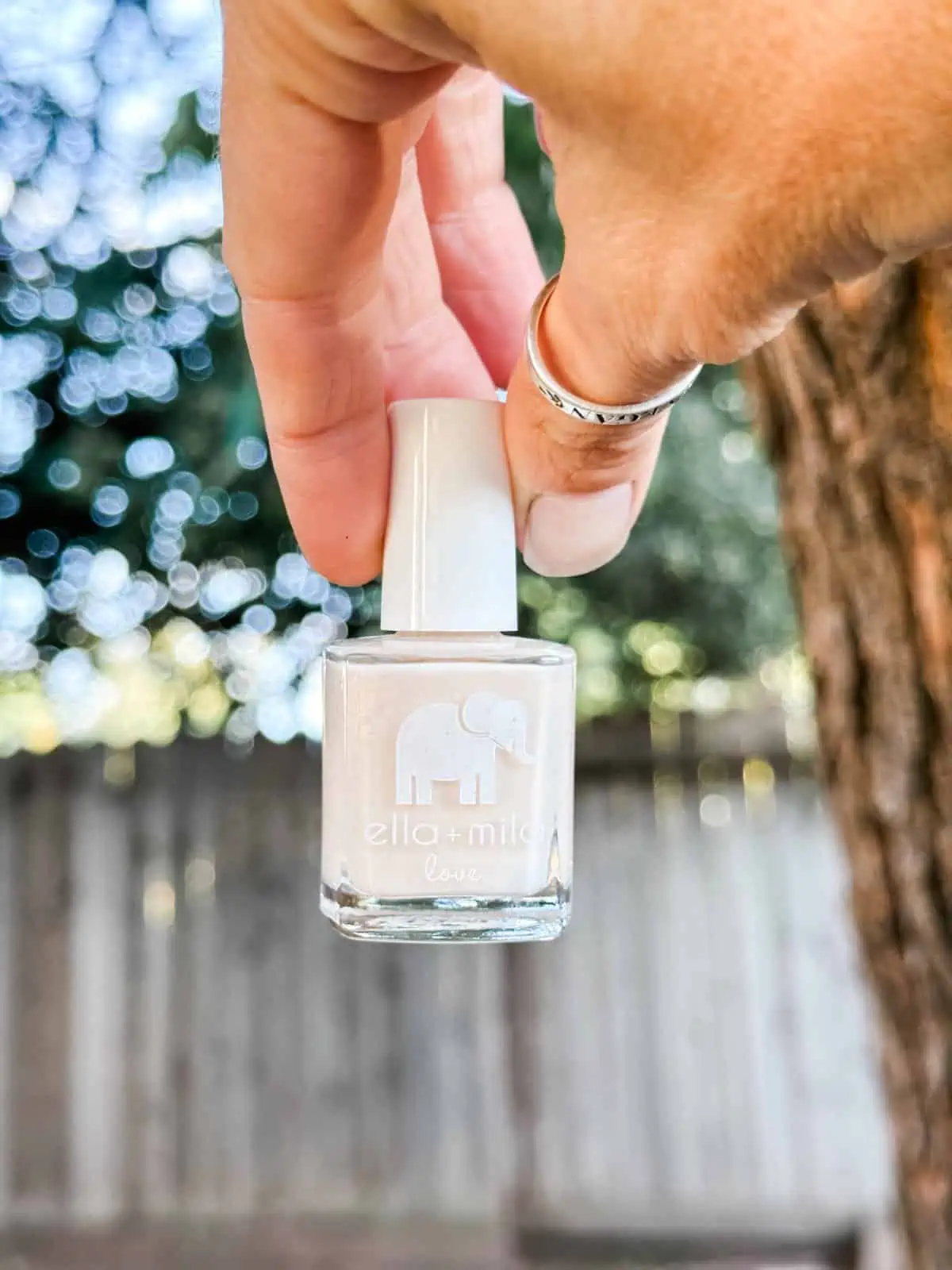 Clean Beauty Monthly: Where To Find The Best Non-Toxic Nail Polish Brands -  Safe, Eco & Vegan