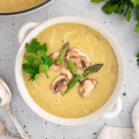 A bowl of vegan asparagus soup.