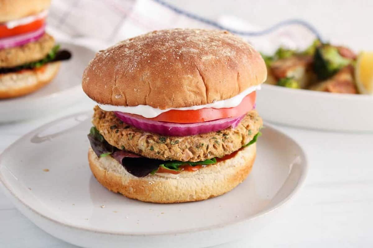 Vegan jackfruit burger on a plate.