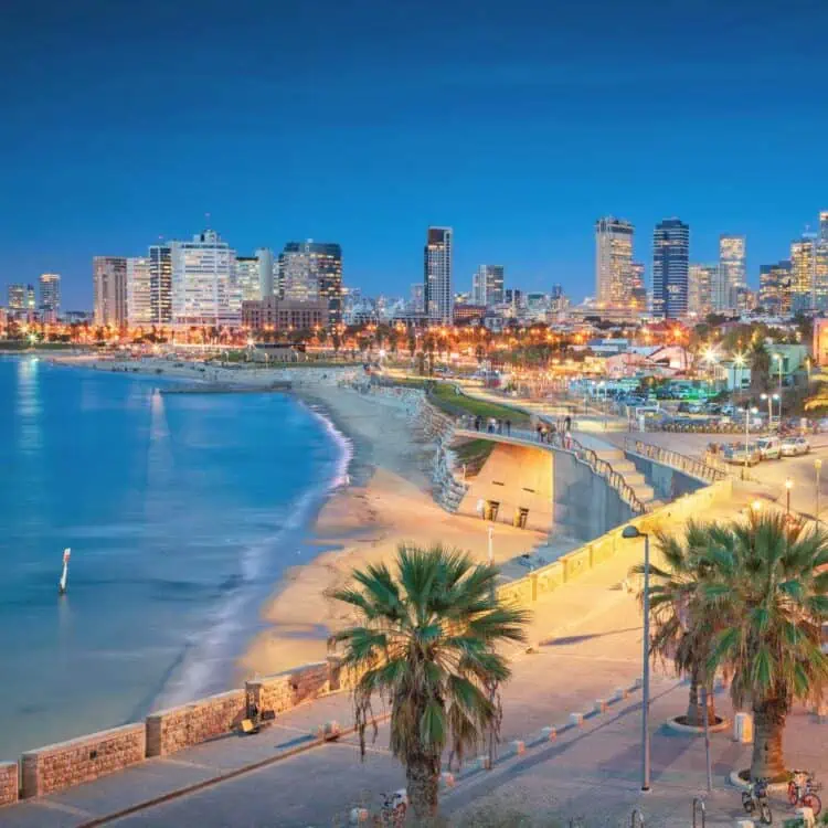 Photo of the city Tel Aviv in Israel, home to many vegan restaurants.