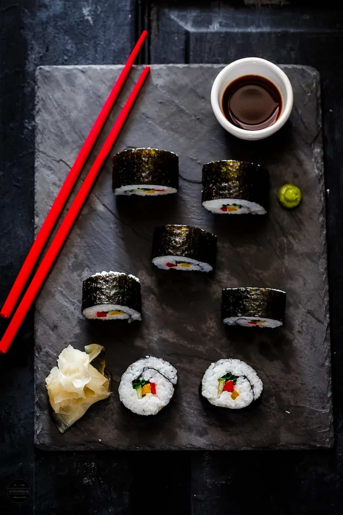 Avocado and mango vegan maki rolls.