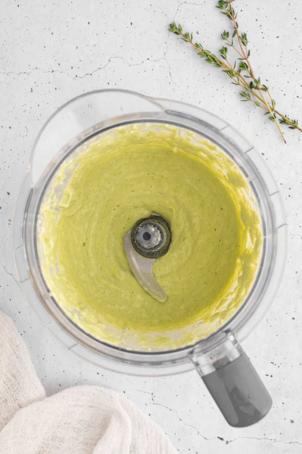 Asparagus cream in a blender.