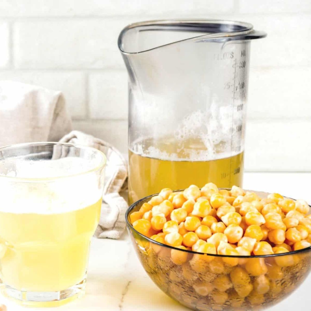 Best Vegan Egg Substitutes — Baking Egg Replacers, Scrambles & Beyond
