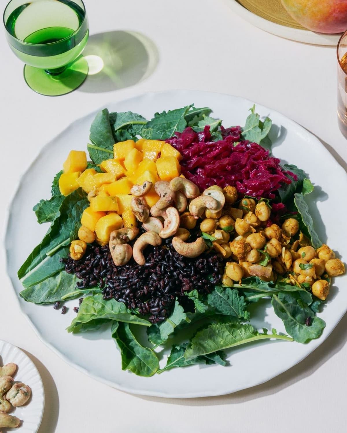 A vegan meal option from Sakara Life vegan meal delivery.